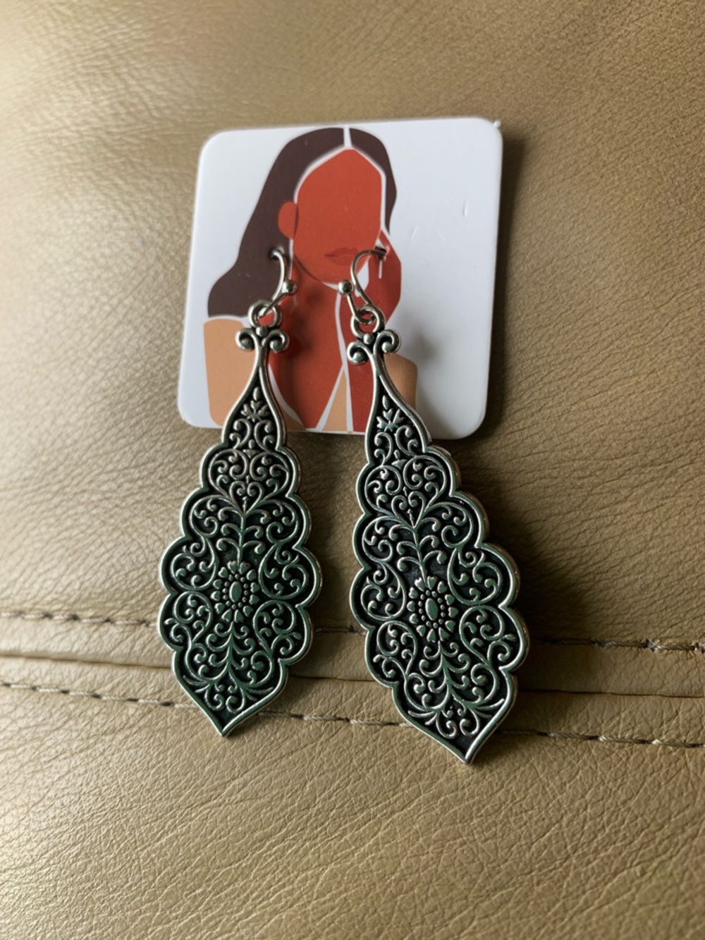 Intricate Filigree Teardrop Dangle Earrings - Silver